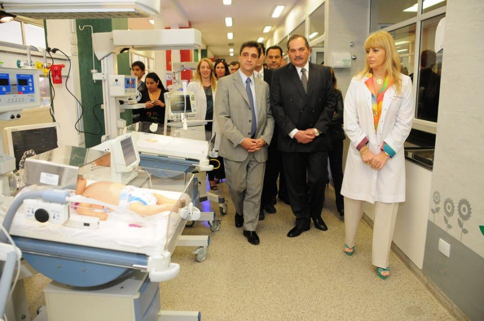 NERVIOSO, AL MINISTRO LE AFLORO EL PEQUEÑO DICTADOR QUE LLEVA ADENTRO