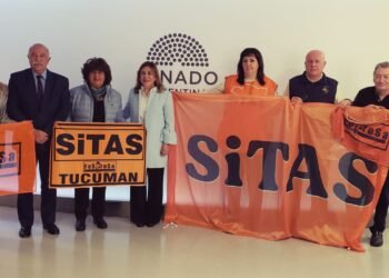 Senadores impulsarán el proyecto de ley del 82% móvil para trabajadores de salud